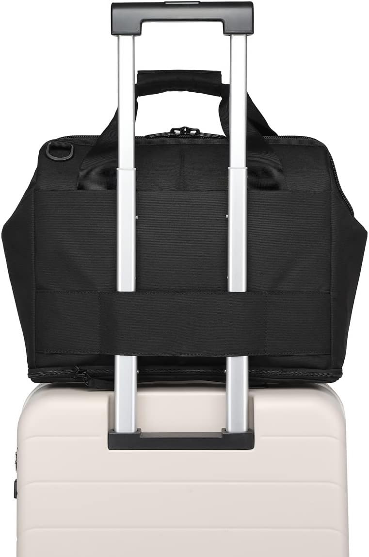 Travel Bags Big Duffel Bags for Luggage Perfect for Traveling Camping and Sports Waterproof Nylon Material with Detachable Shoulder Strap Stay organized on your trips