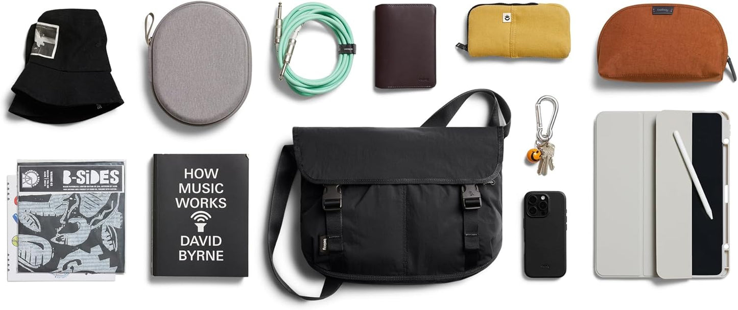 Bellroy Cinch Messenger (12 liter lightweight shoulder bag, water-resistant fabric, effortless
