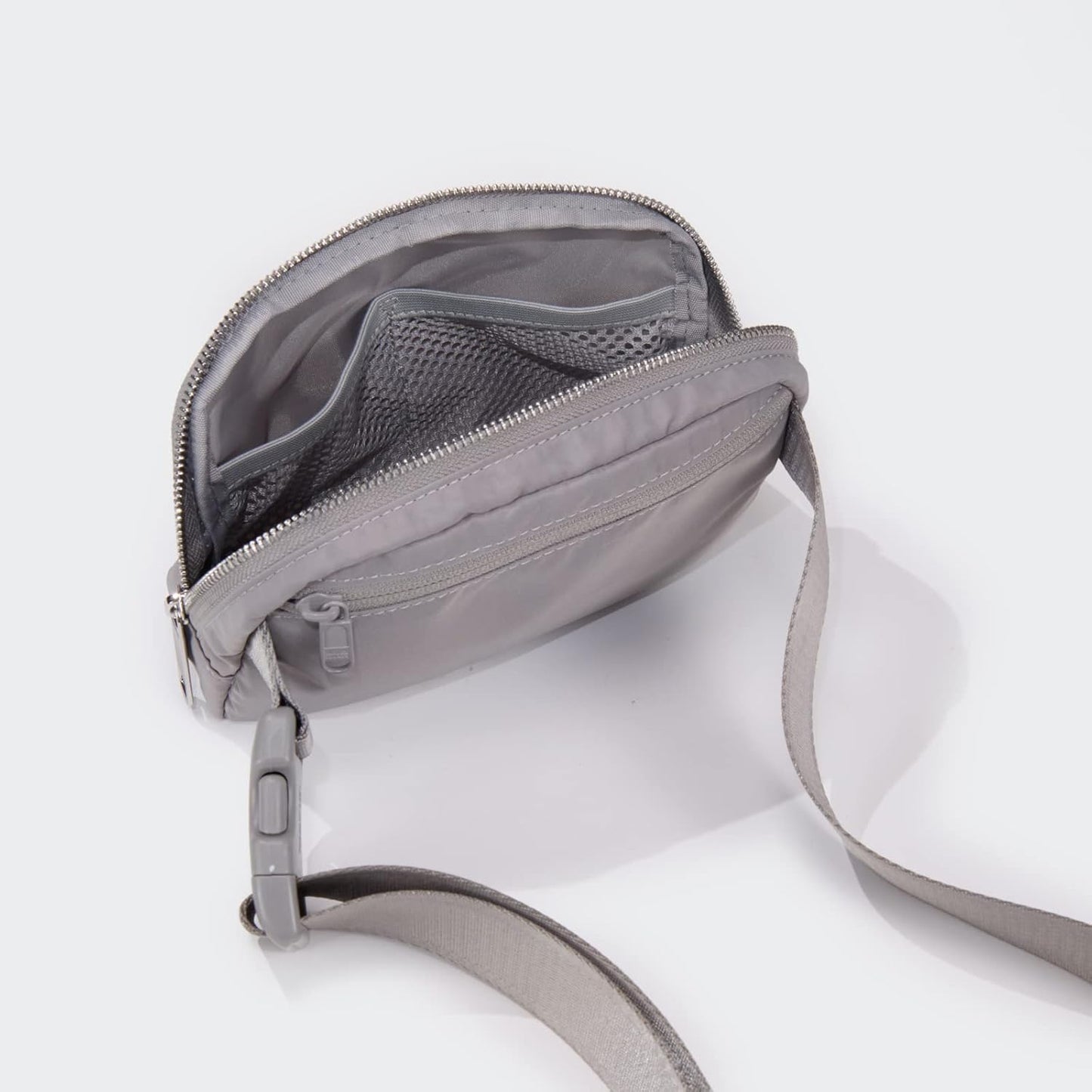 Pander Belt Bag for Women, Fashion Waist Packs, Crossbody Bags with Adjustable Strap (Light Grey).