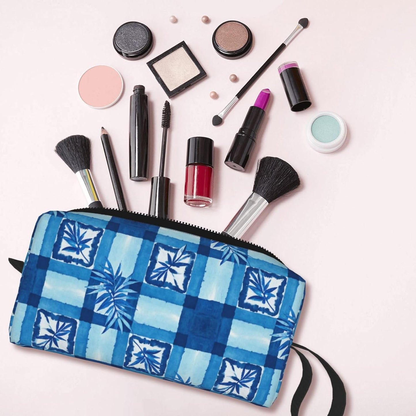 Blue Geometric Bamboo Leaf Makeup Bag Small Compact Durable Travel Cosmetic Bag Organizer Oxford Fabric Multi-Purpose Storage Perfect for Travel, Gym, Daily Use