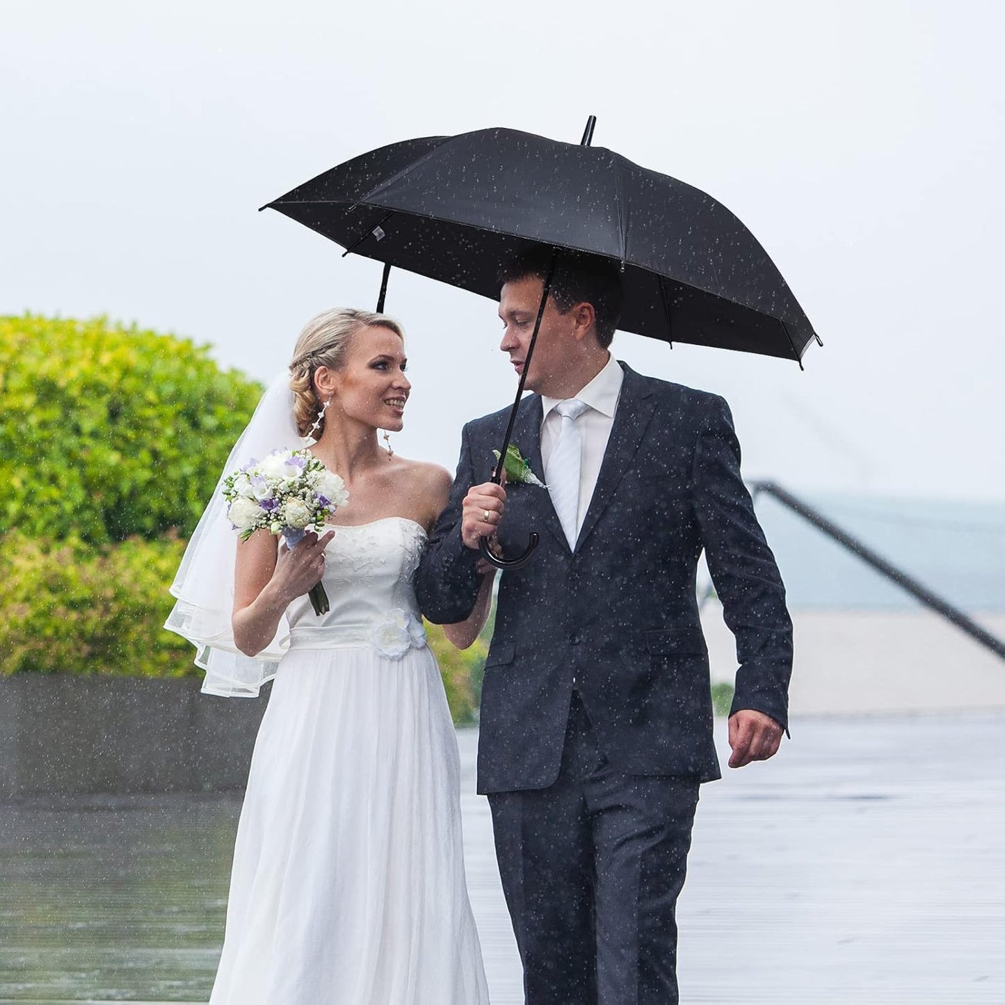 Reginary Black Umbrella Bulk Wedding Stick Umbrellas Large Canopy Windproof Rain Auto Open J Hook Handle for Adult