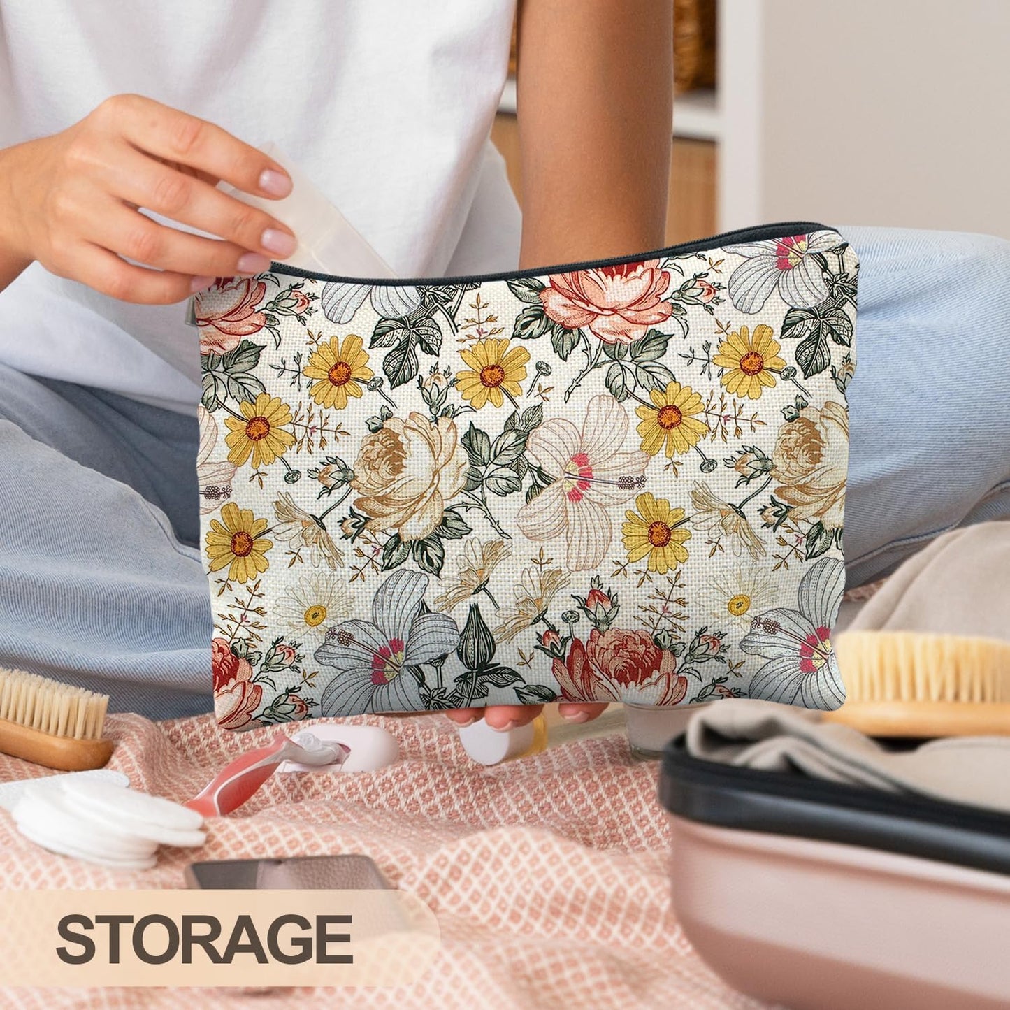 Floral Makeup Bag, Vintage Floral Pouch for Women, Aesthetic Makeup Bag, Flower Gifts for Women, Gifts for Flower Lovers, Colorful Garden Flowers Makeup Pouch