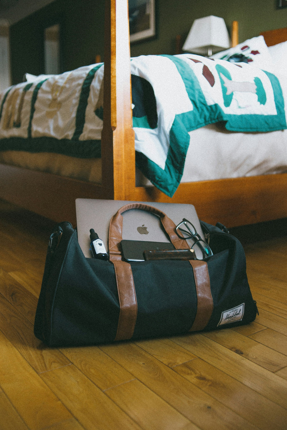 The Benefits of a Duffel Bag with a Shoe Compartment