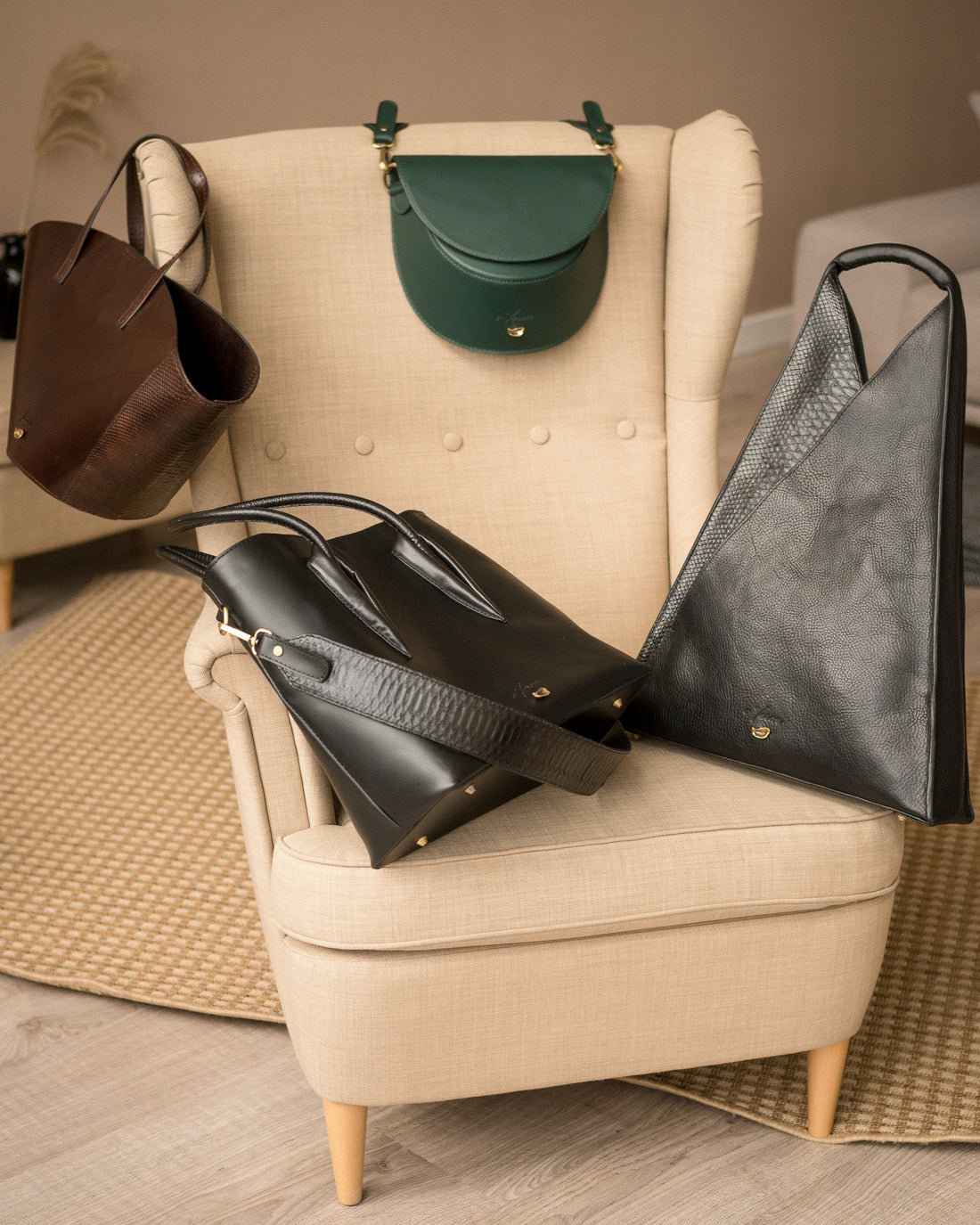 What to Keep in Your Personal Item Bag