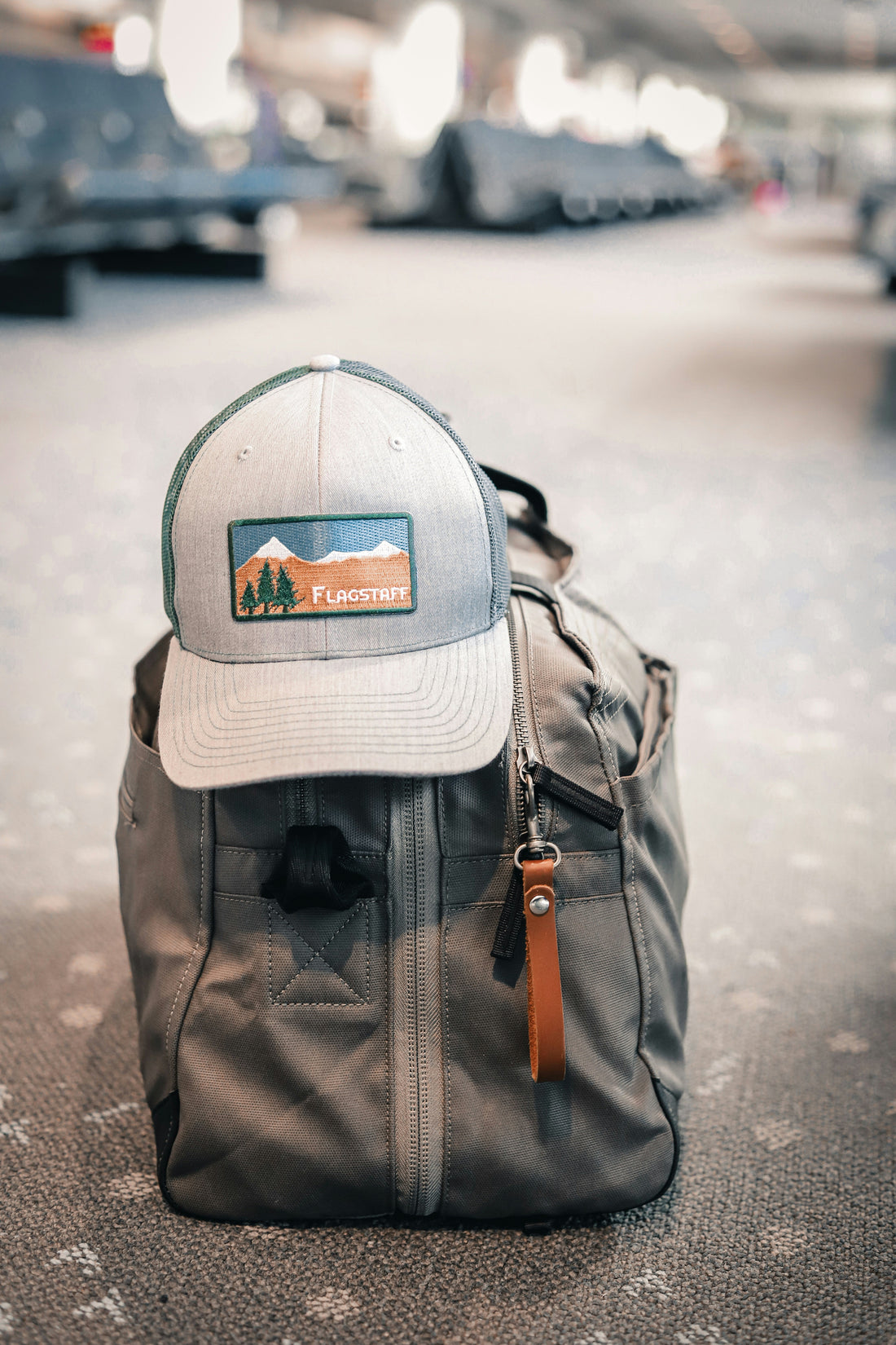 Choosing the Right Duffel Bag Color for Your Lifestyle