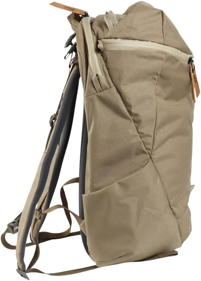 Mystery Ranch Catalyst 26 Backpack – Weatherproof Travel Bag with Easy Access Design & Padded Laptop Sleeve – Hummus, 26L
