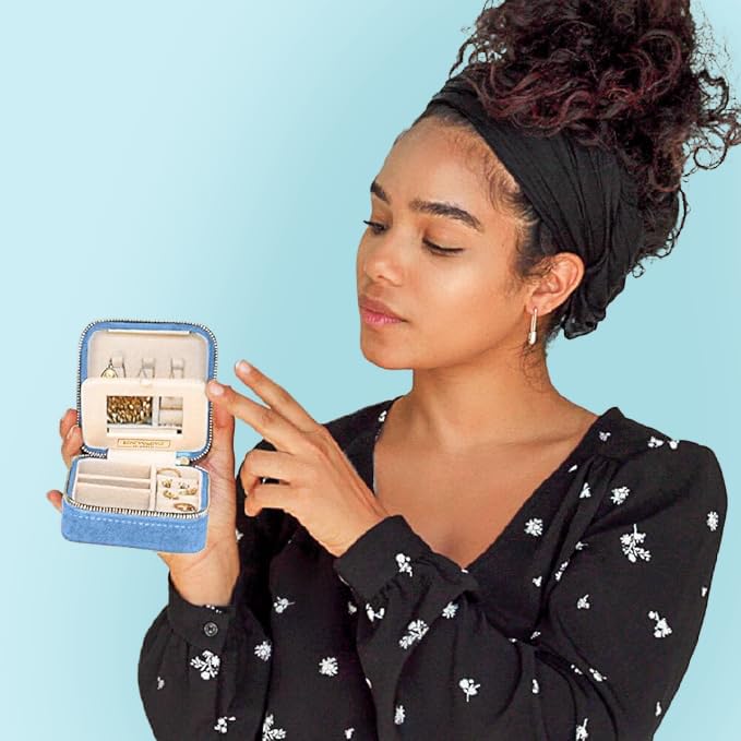 Benevolence LA Plush Velvet Travel Jewelry Box – Featured in Oprah's Favorite Things – Jewelry