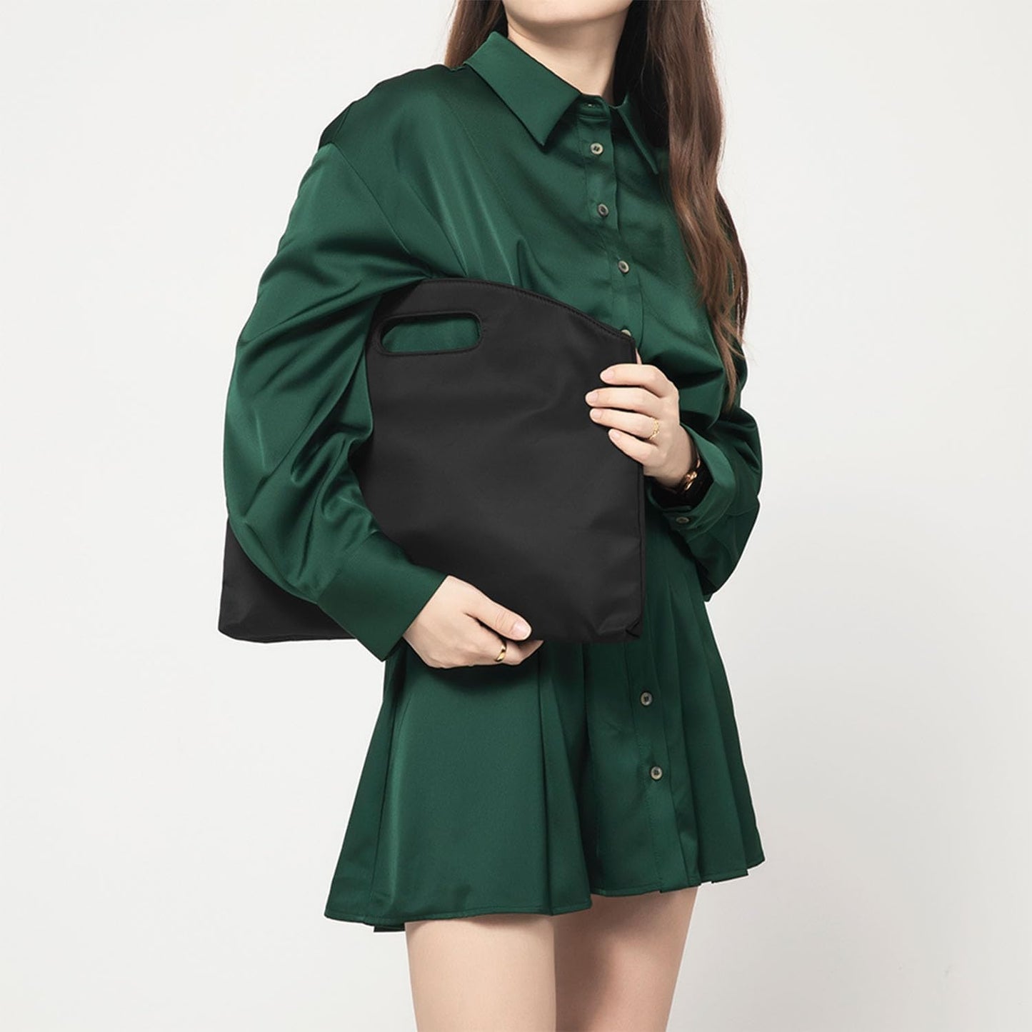 Official Document Computer Bag Stylishly Sleek with Multiple Compartments and Easy to Carry Design