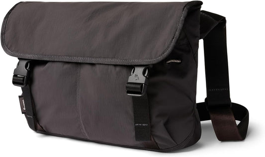 Bellroy Cinch Messenger (12 liter lightweight shoulder bag, water-resistant fabric, effortless organization) - Charcoal