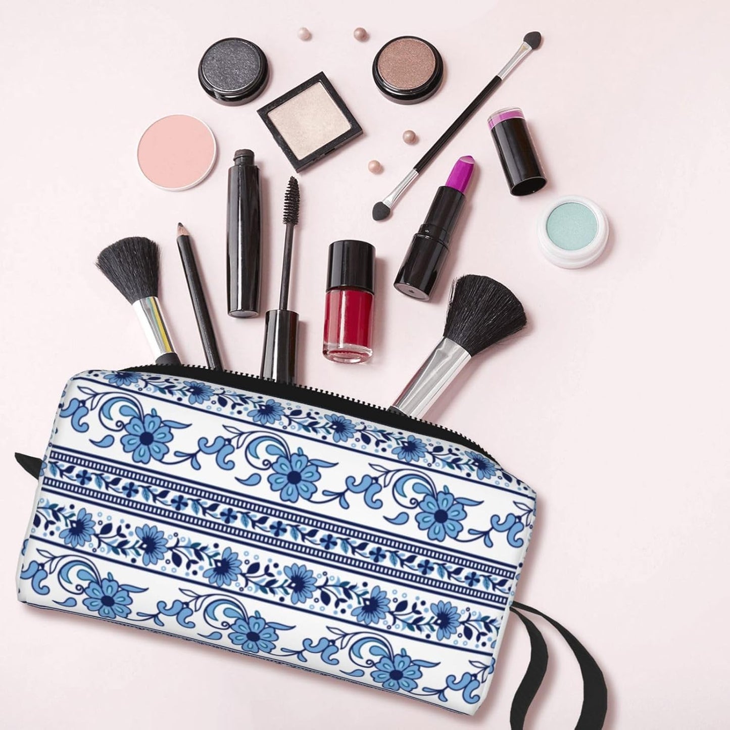 Elegant Blue & White Floral Makeup Bag Small Compact & Durable Travel Boho Cosmetic Bag Organizer Oxford Fabric Multi-Purpose Storage Perfect for Travel, Gym, Daily Use