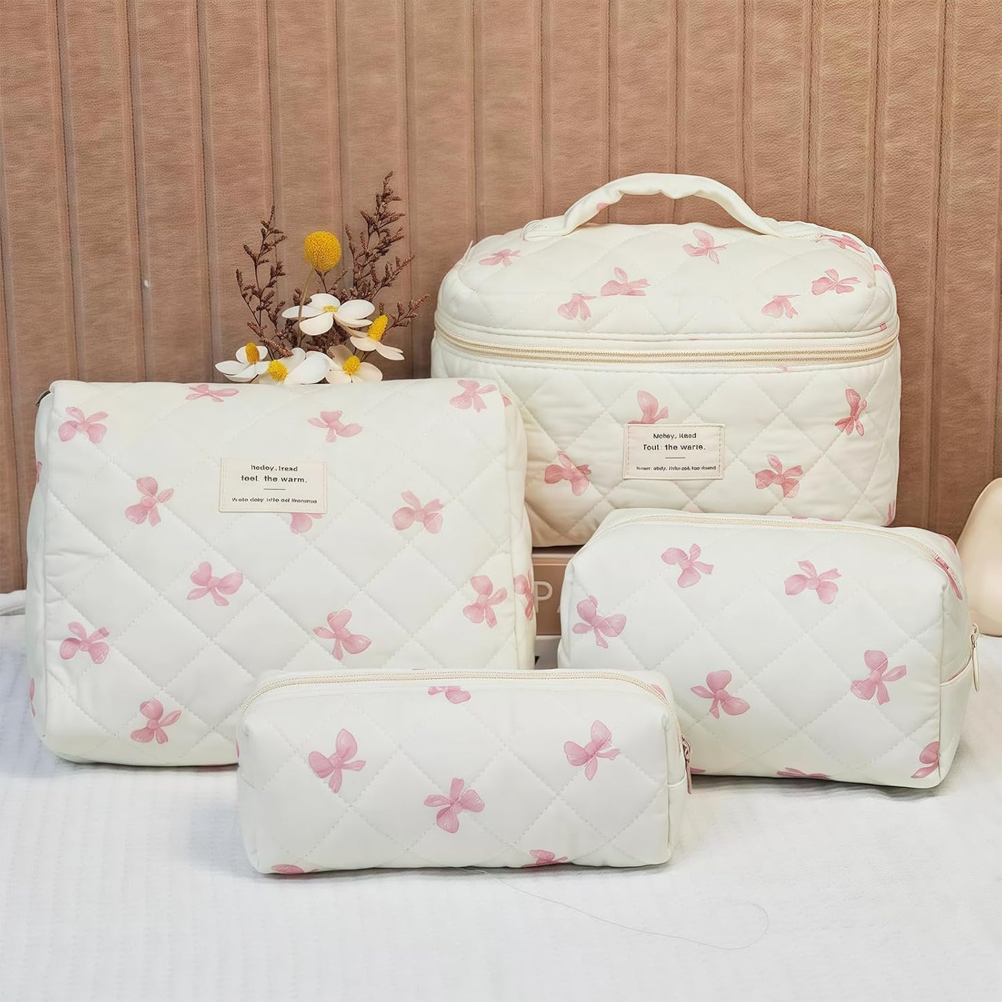 Quilted Makeup Bag, Large Capacity Travel Cosmetic Bag for Women and Girls, Aesthetic Storage for