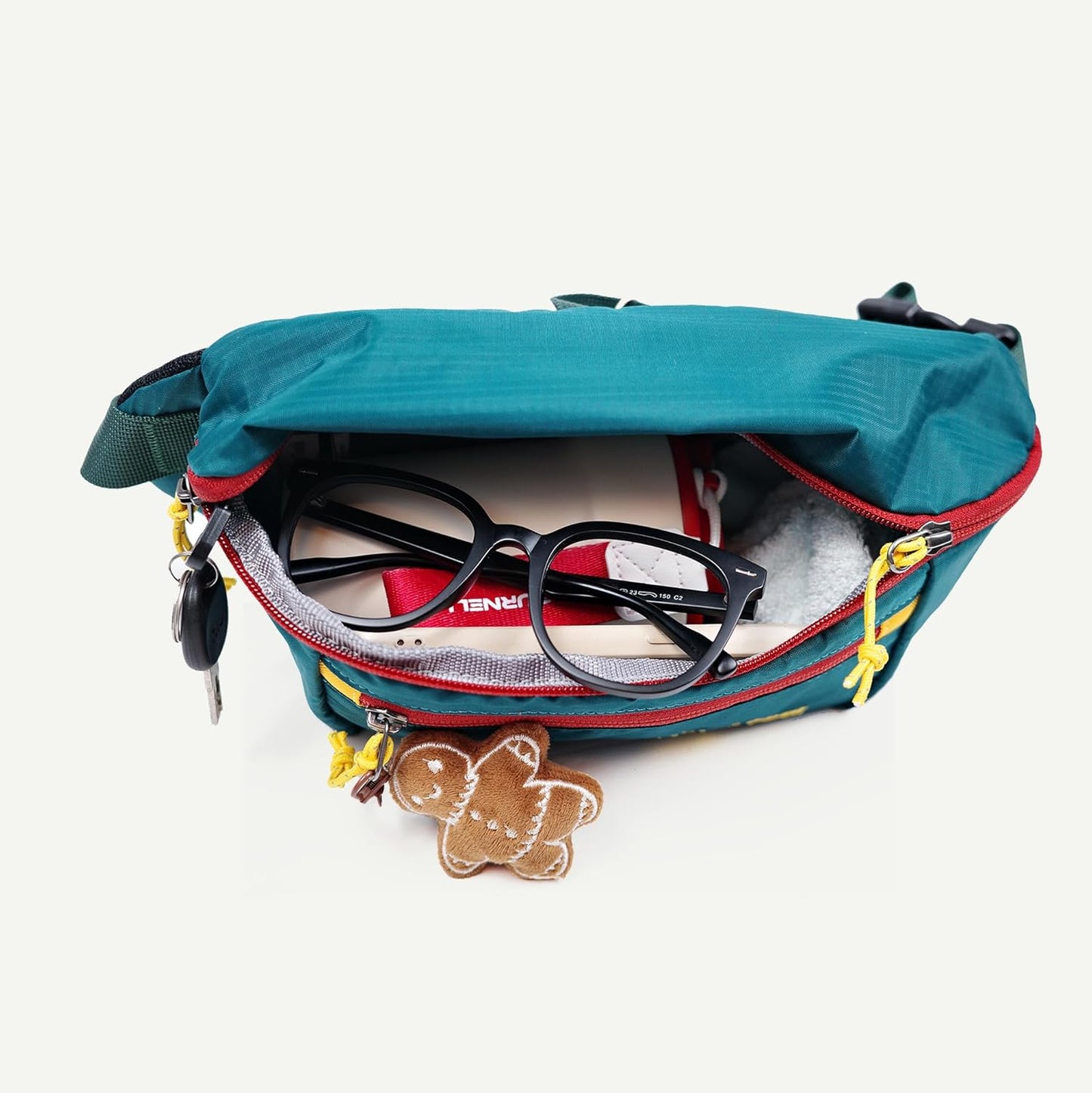 Ultralight Travel Waist Pack 2.5L, Large Water Resistant Fanny Pack for Men & Women.