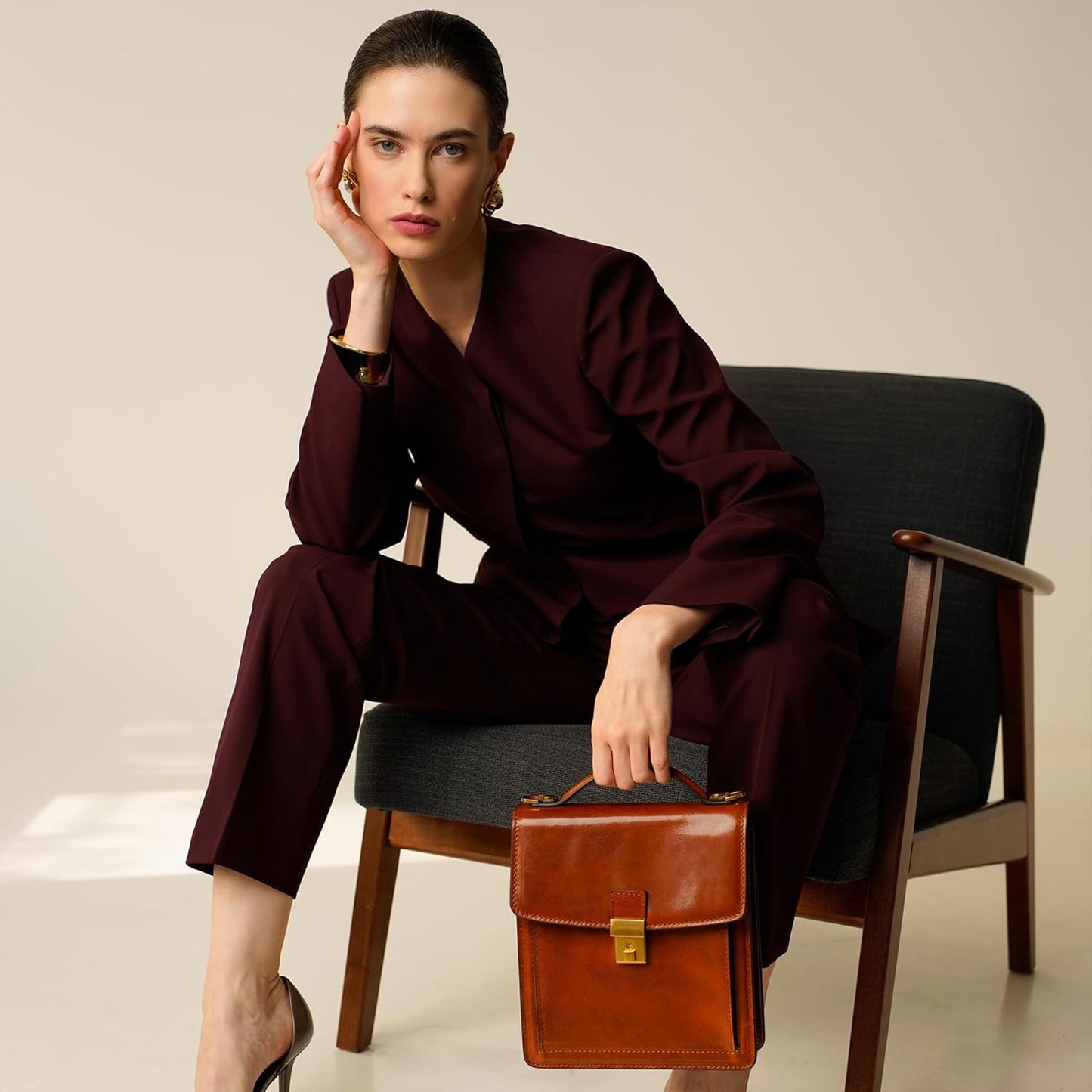 Time Resistance Small Leather Briefcase for Men - Crossbody Bag - Italian Leather Messenger Bag