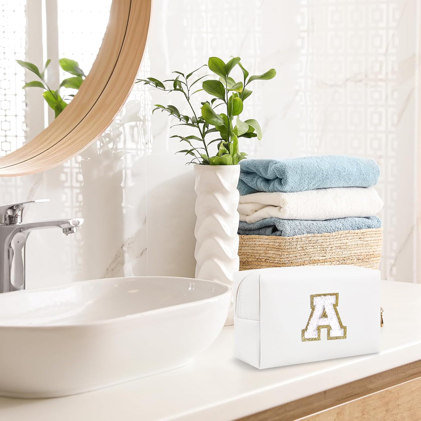 Small Personalized Initial A-Z Preppy Patch Makeup Bag,White PU Chenille Letter Travel Cosmetic Pouch with Zipper,Cute Toiletry Bag,Gift Ideal for Teen Girls Women Teacher Bridesmaid,Letter A