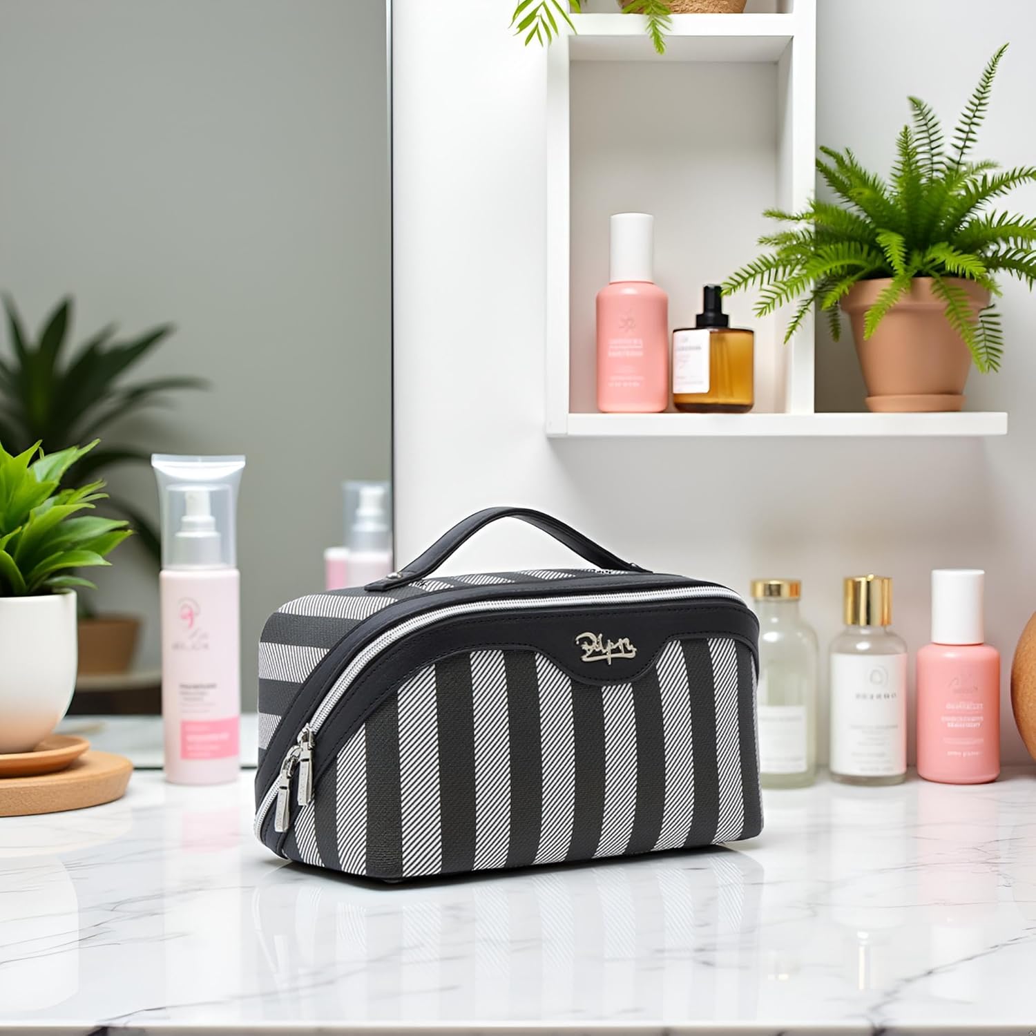 BOYATU Travel Makeup Bag for Women: Large Cosmetic Bag Set of 3 - PU Leather Make up Bag with