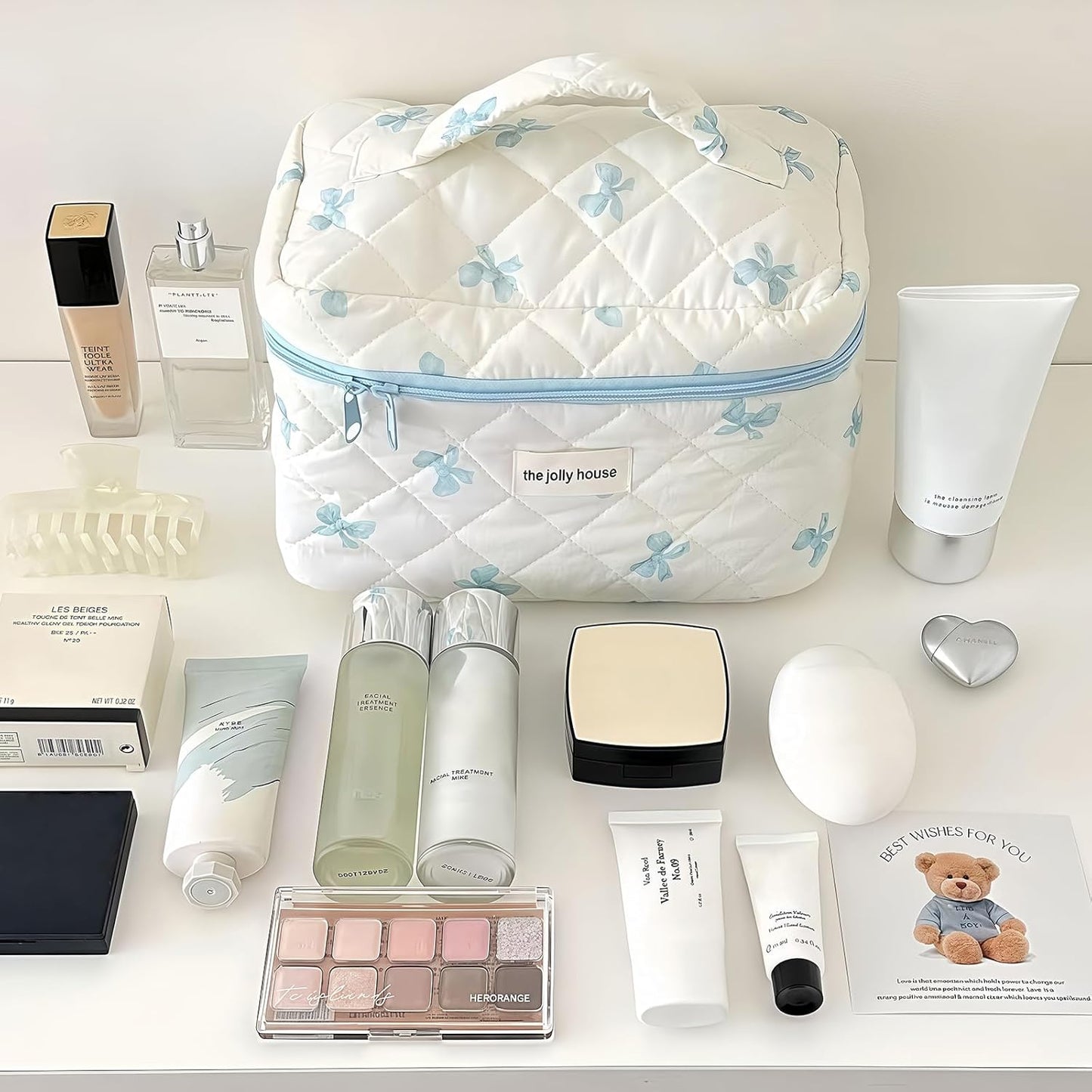 Quilted Makeup Bag, Large Capacity Travel Cosmetic Bag for Women and Girls, Aesthetic Storage for Daily and Travel Use (Bow Quilted)