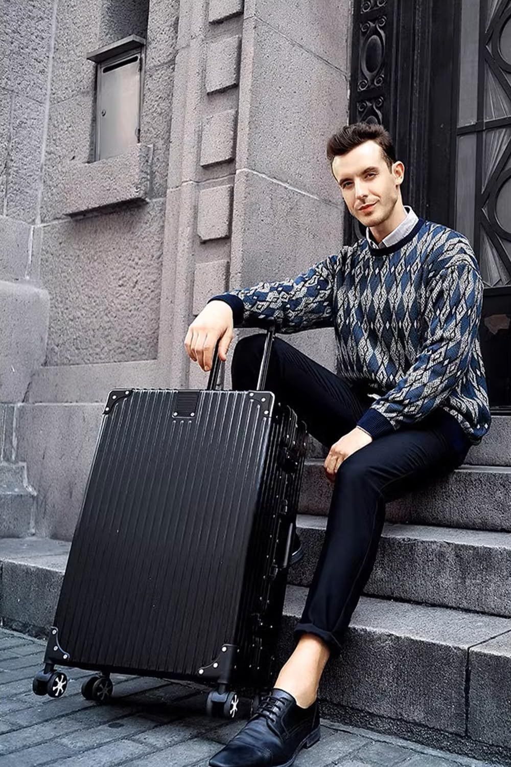 HotWay 28 Inch Checked in Luggage with Aluminum Frame, PC Hard Shell Suitcase with Spinner Wheels and TSA Lock, Large Suitcase for Business Travel, Black