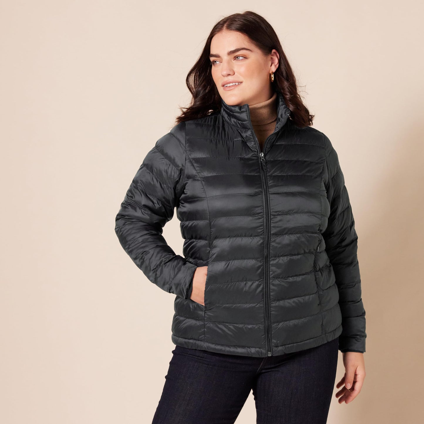 Amazon Essentials Women's Lightweight Water-Resistant Packable Puffer Jacket Outerwear, -black
