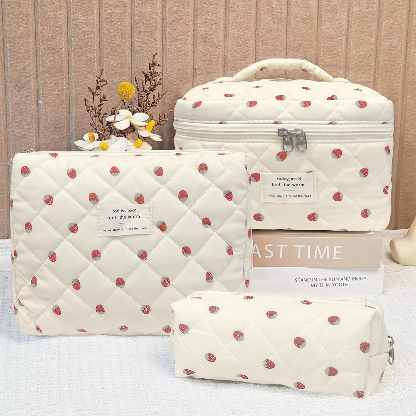 Quilted Makeup Bag, Large Capacity Travel Cosmetic Bag for Women and Girls, Aesthetic Storage for Daily and Travel Use (3pcs-strawberry, Pink Bow)
