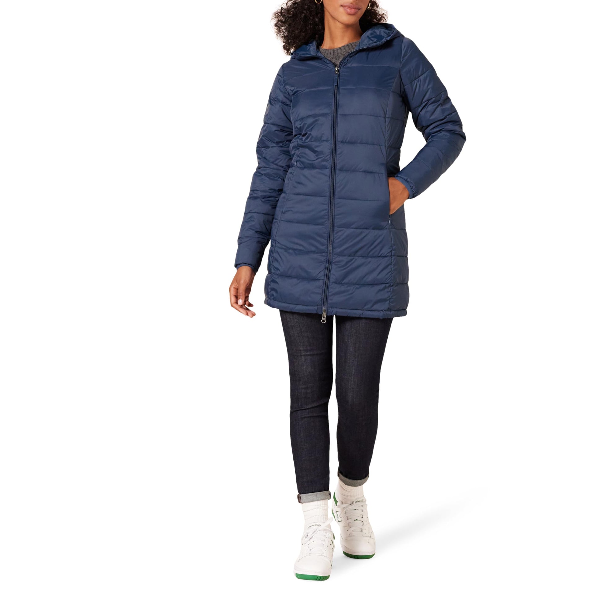 Amazon Essentials Women's Lightweight Water-Resistant Packable Puffer Coat Outerwear, -navy, Large