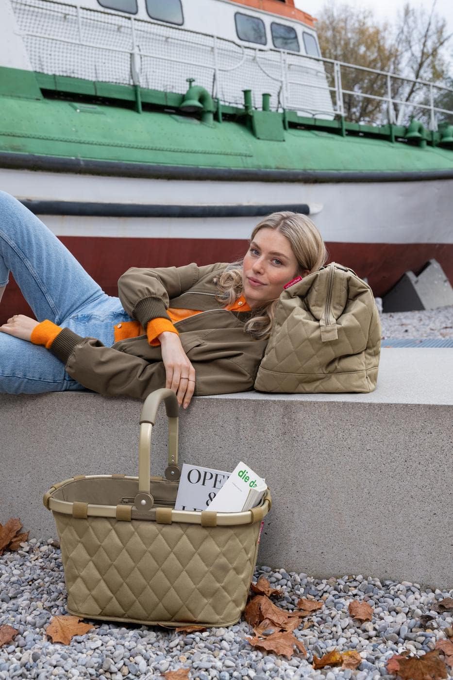 reisenthel carrybag frame rhombus olive - Sturdy shopping basket with plenty of storage space and practical inner pocket - Elegant and water-repellent design