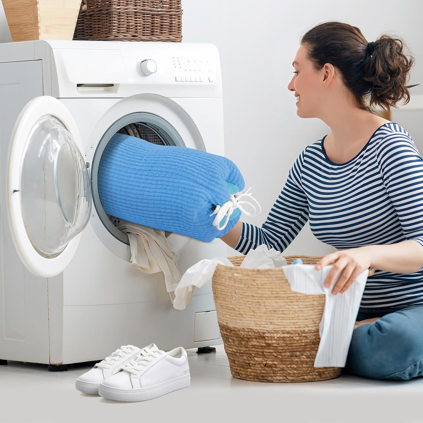 2Pcs Shoe Washing Machine Bag, Reusable Shoe Laundry Bag, Sneaker Washing Machine Bags, Shoe Cleaning Wash Bag with 360° Cleaning Fibers & Adjustable Drawstring, Fits Most Shoes Washer (Blue)