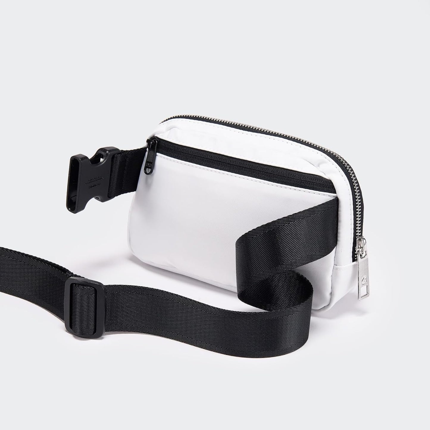 Pander Belt Bag for Women, Fashion Waist Packs, Crossbody Bags, Everywhere Belt Bag with Adjustable Strap (White).