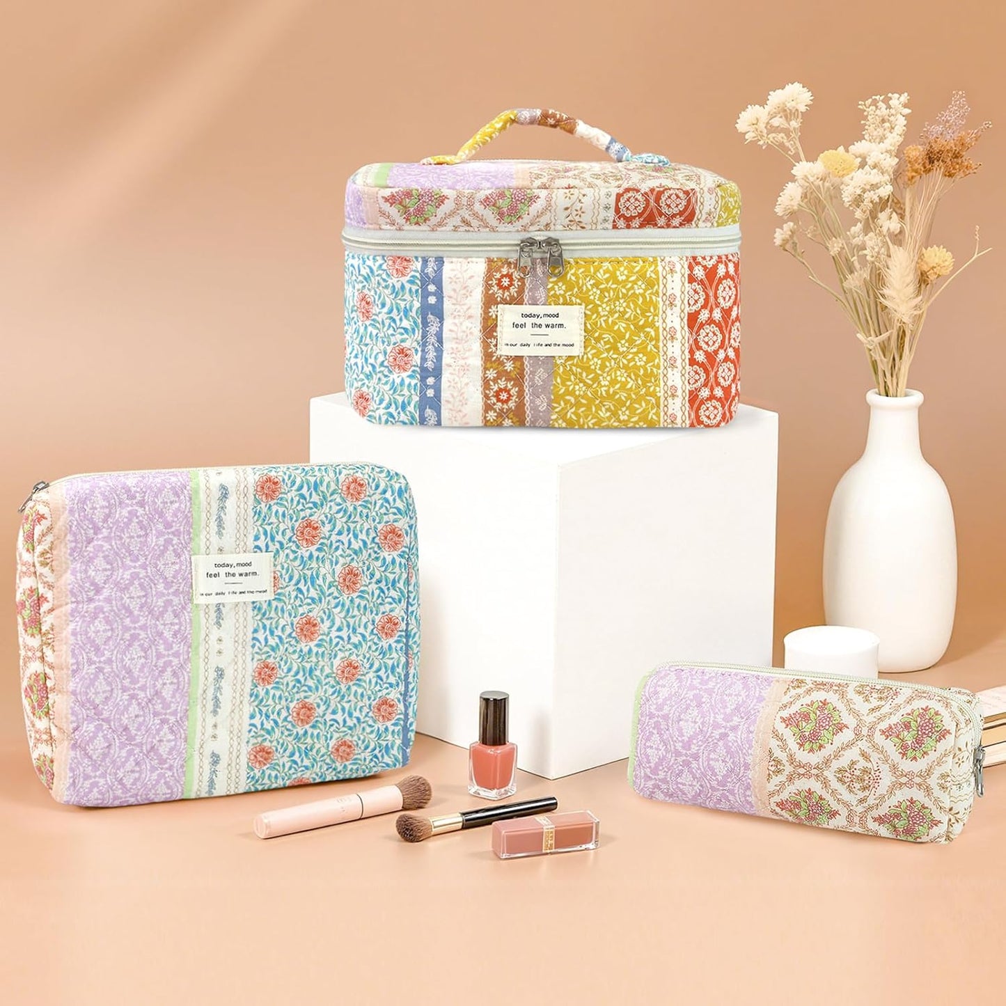 3Pcs Cotton Quilted Makeup Bag for Women Girls, Large Floral Cosmetic Bag Set Cute Makeup Brushes Aesthetic Accessories Storage Bag Travel Toiletry Bag Organizer for Women