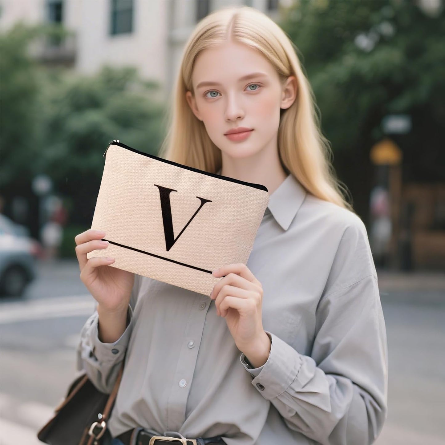 Letter A-Z Initial Personalized Makeup Bags, Birthday Gifts for Women, Monogrammed Gifts for Women