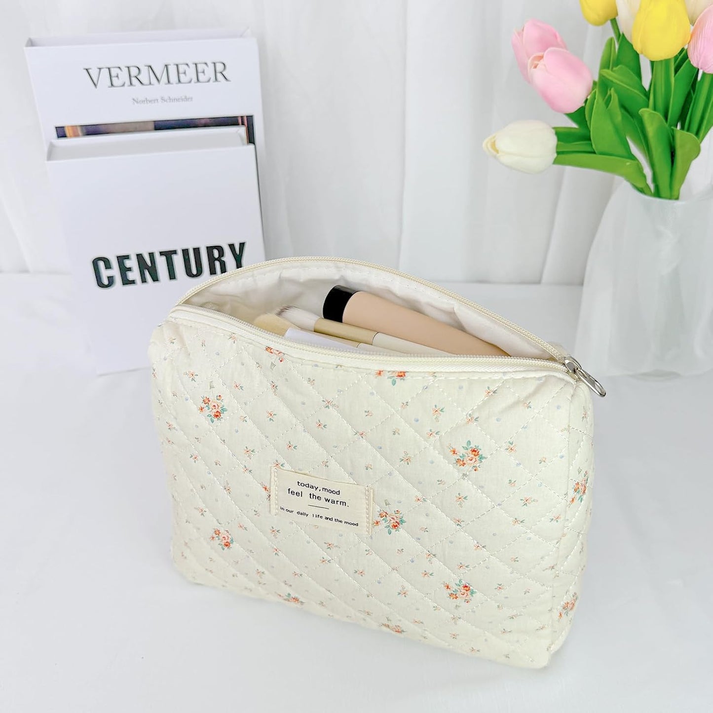 Quilted Makeup Bag, Cute Floral Makeup Bag Portable Cotton Cosmetic Tote Bags for Women Ladies Medium Girls Purse Pouch Toiletry Bag