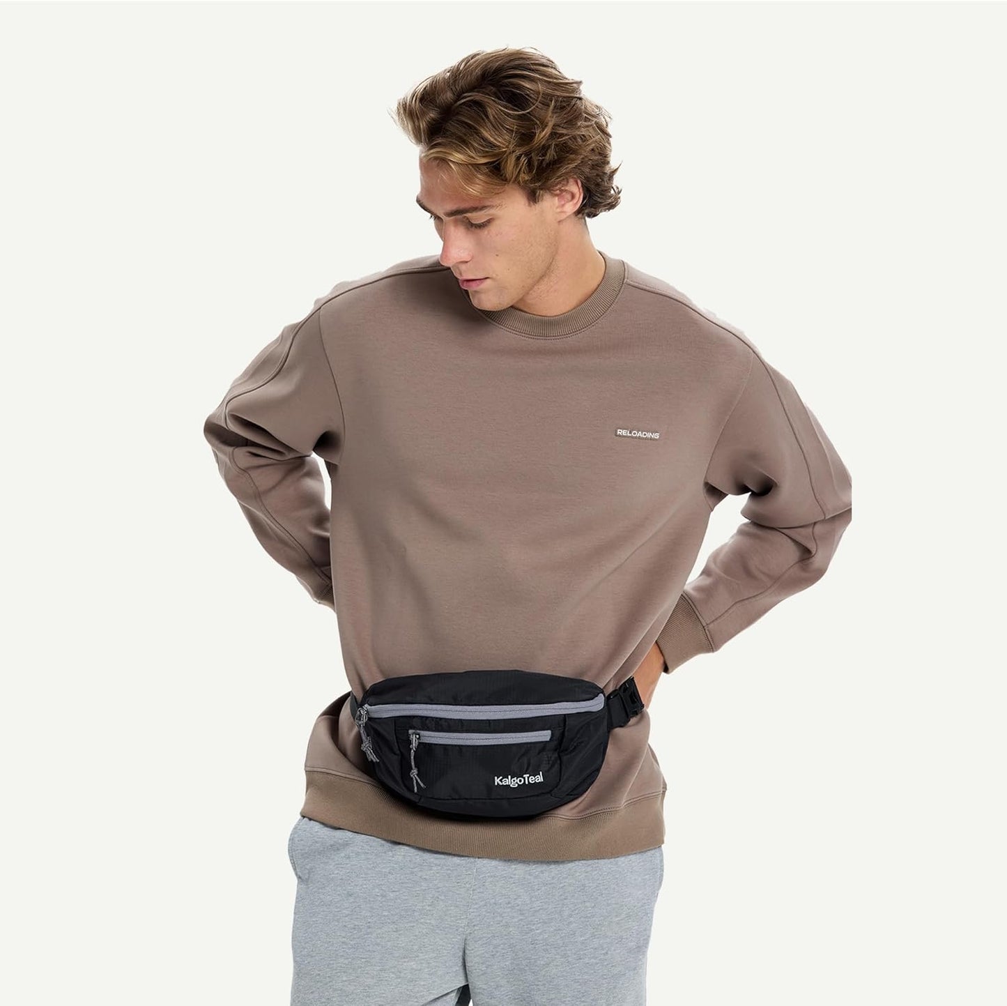 Ultralight Travel Waist Pack 2.5L, Large Water Resistant Fanny Pack for Men & Women.