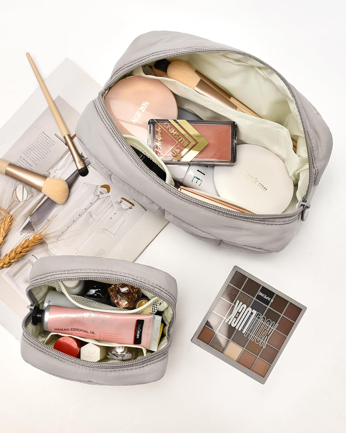 oscaurt 2 Pcs Makeup Bag Travel Toiletry Bag for Women Puffy Padded Cosmetic Pouch Purse Wide-open Makeup Organizer Case Travel Essentials