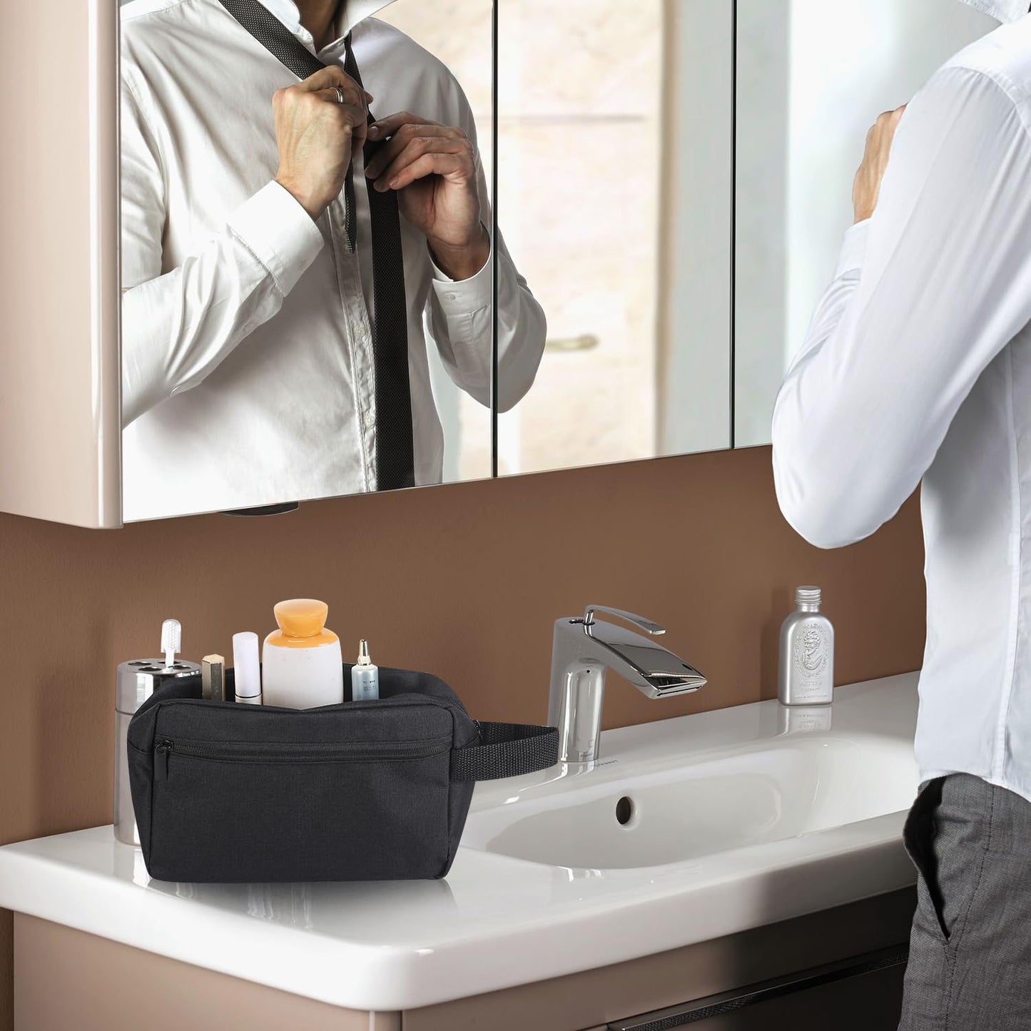 Icramsy Travel Toiletry bag Toiletry bag for women men Hanging Cosmetic bag Travel accessories for