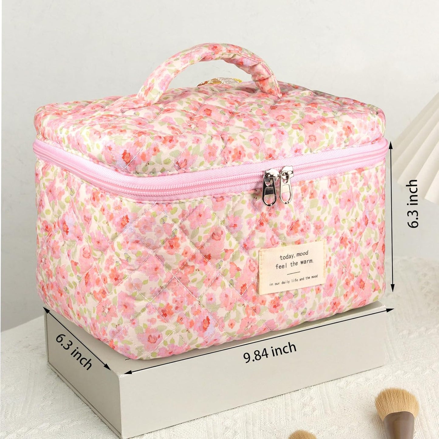 Quilted Makeup Bag, Large Makeup Bag, Cute Cosmetic Bag for Women Girls, Floral Coquette Aesthetic Travel Toiletry Make Up Organizer Bag