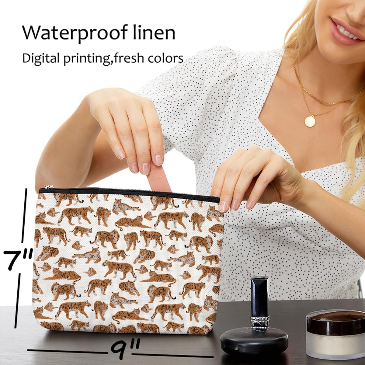 Cute Tiger Makeup Bag Funny Tiger Lover Gift for Women Girls Tropical Animal Lovers Coworkers Teacher Travel Accessories Bag Mothers Day Christmas Birthday Gift Ideas Friendship Appreciate Gift