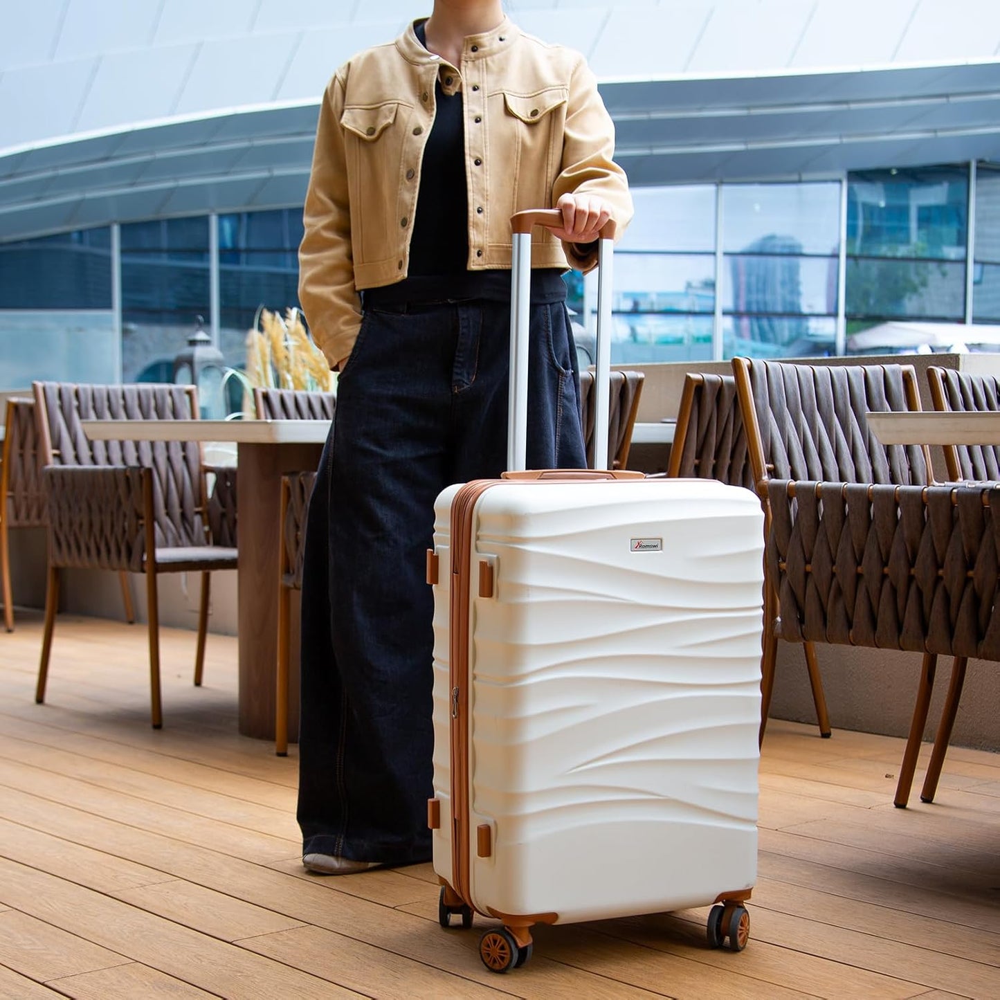 Romswi Expandable 20" Carry On Luggage,Hardshell Suitcase with Double Spinner Wheels for 20% More