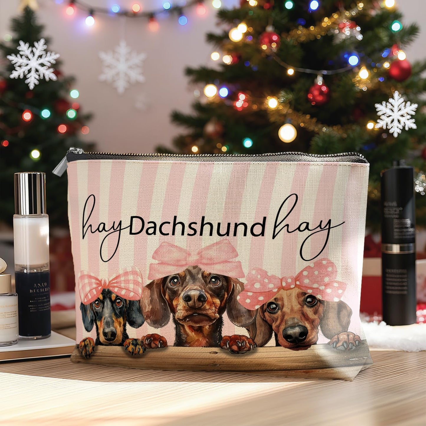 Coquette Dachshund Makeup Bag Gifts for Women, Preppy Pink Bow Dachshund Cosmetic Bag, Girly Sausage Weiner Dog Striped Zipper Makeup Pouch Travel Toiletry Bag