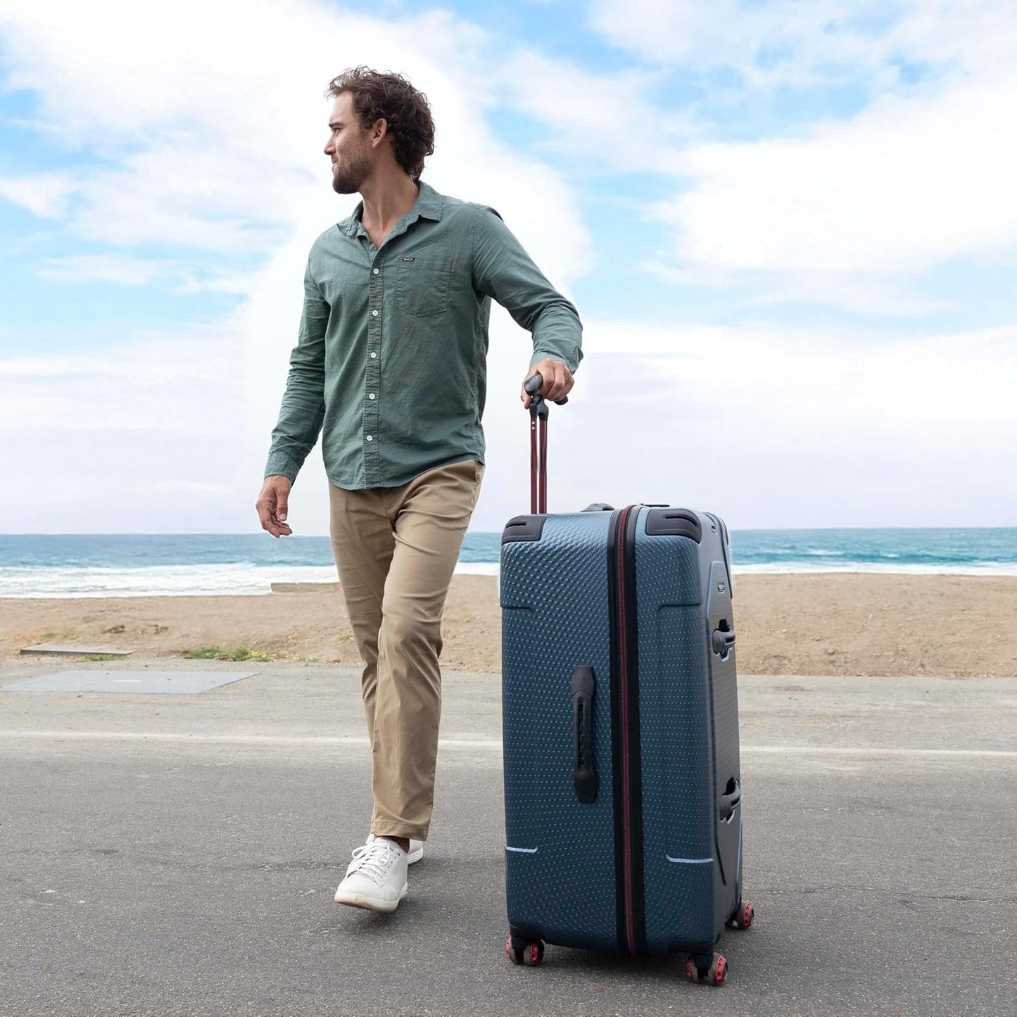 Traveler's Choice Maxporter II Hardside Polycarbonate Spinner Wheels, Navy, 30" Trunk Luggage