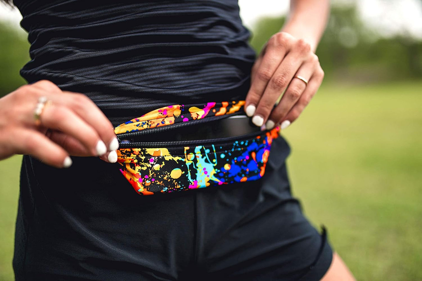 SPIbelt Running Belt for Women Men, Phone Holder for Running, Running Fanny Pack, Holder for Phone, Running Waist Pack, Adjustable Waist, [Fits All Phones]. Cloudy Grey with Black Zipper