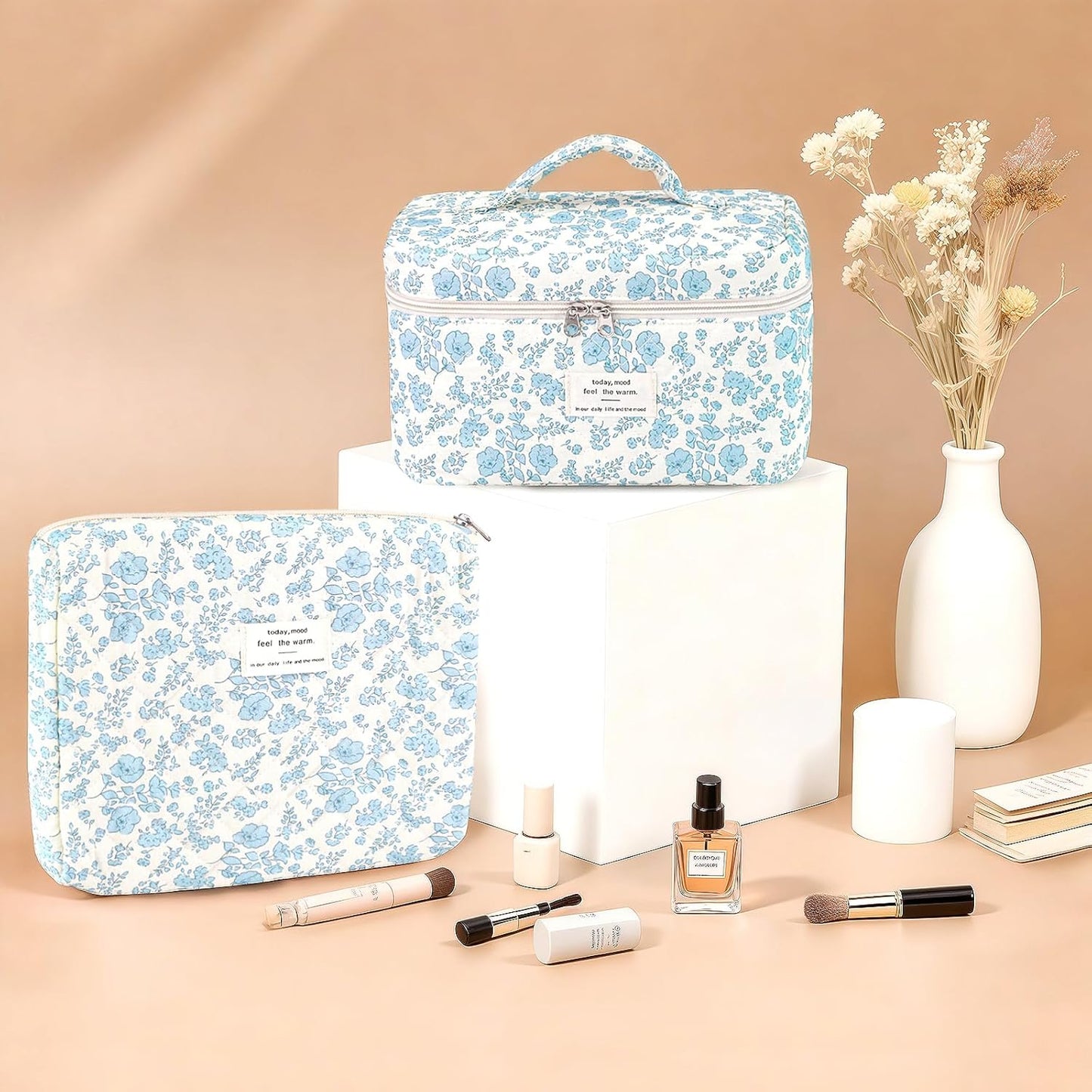 2 Pcs Quilted Makeup Bag, Floral Cosmetic Bag Cotton Large Travel Coquette Toiletry Puffer Bag Aesthetic Cute Little Bule Flower Makeup Bag for Women Girls