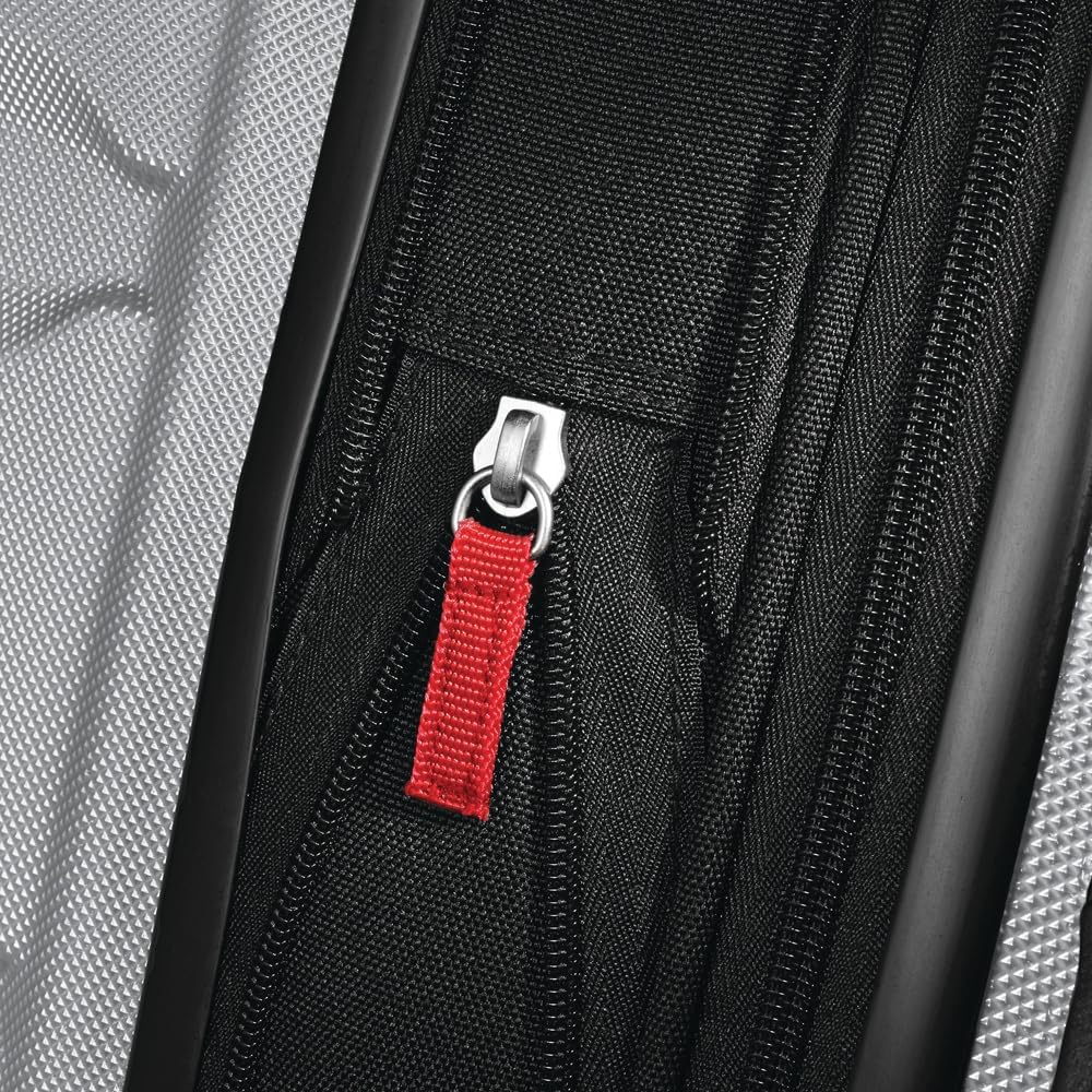 Samsonite Omni PC Hardside Expandable Luggage with Spinner Wheels, Silver, Checked-Medium 24-Inch