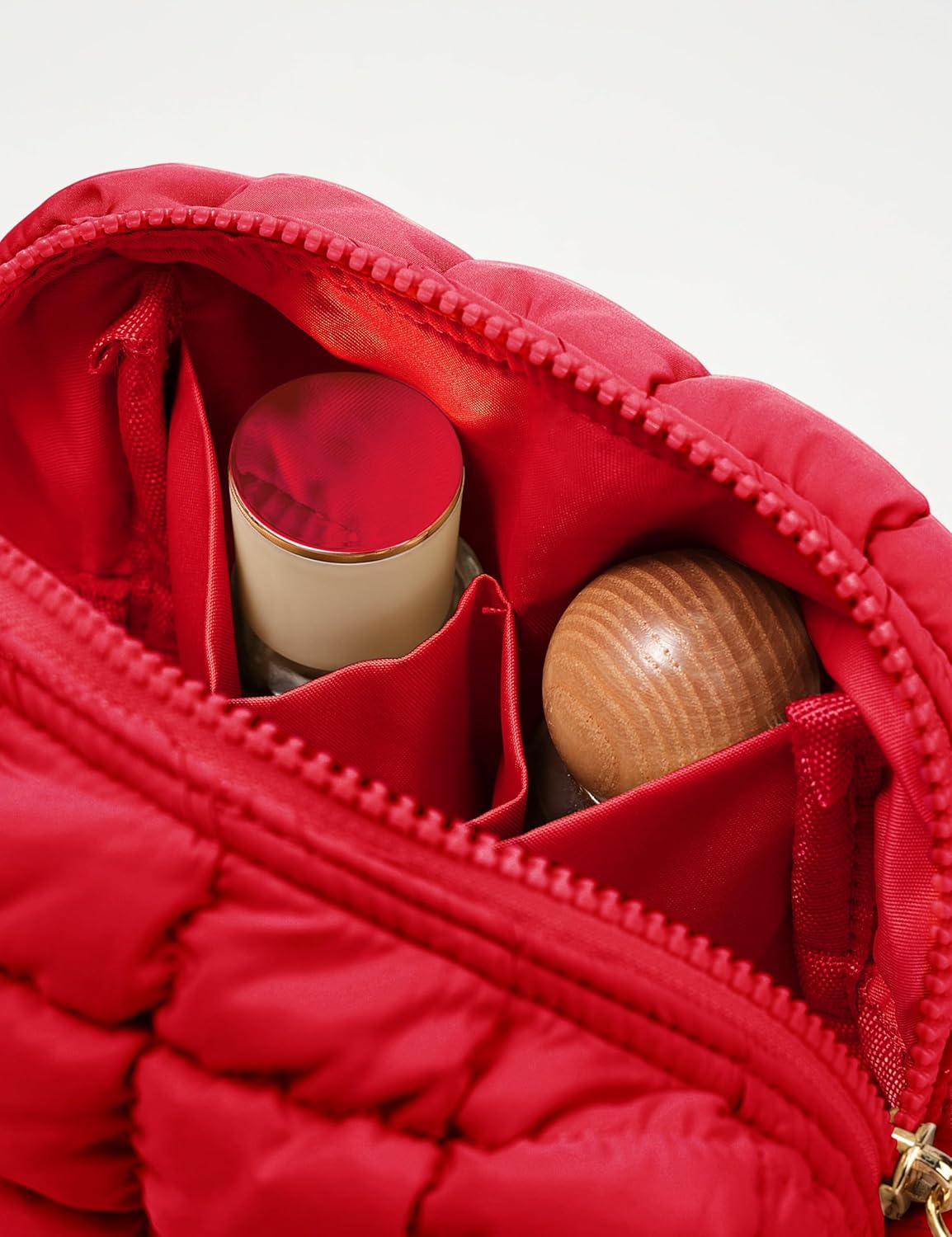 Yarnic Quilted Makeup Bag Puffy Cosmetic Bag, Travel Toiletry Bag for Women, Cute Makeup Bag Organizer Puffer Makeup Pouch (S, Red)