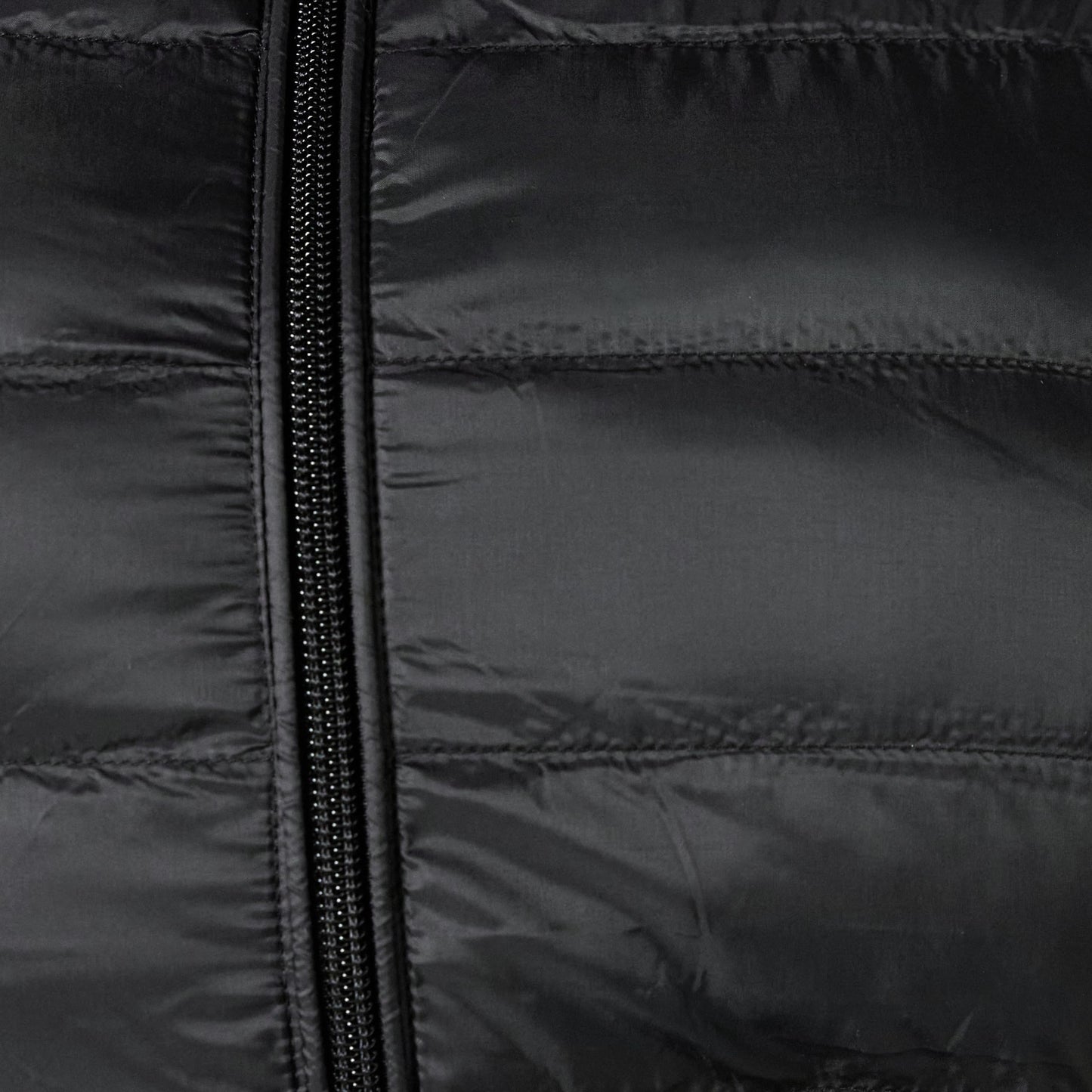 Amazon Essentials Women's Lightweight Water-Resistant Packable Puffer Jacket Outerwear, -black