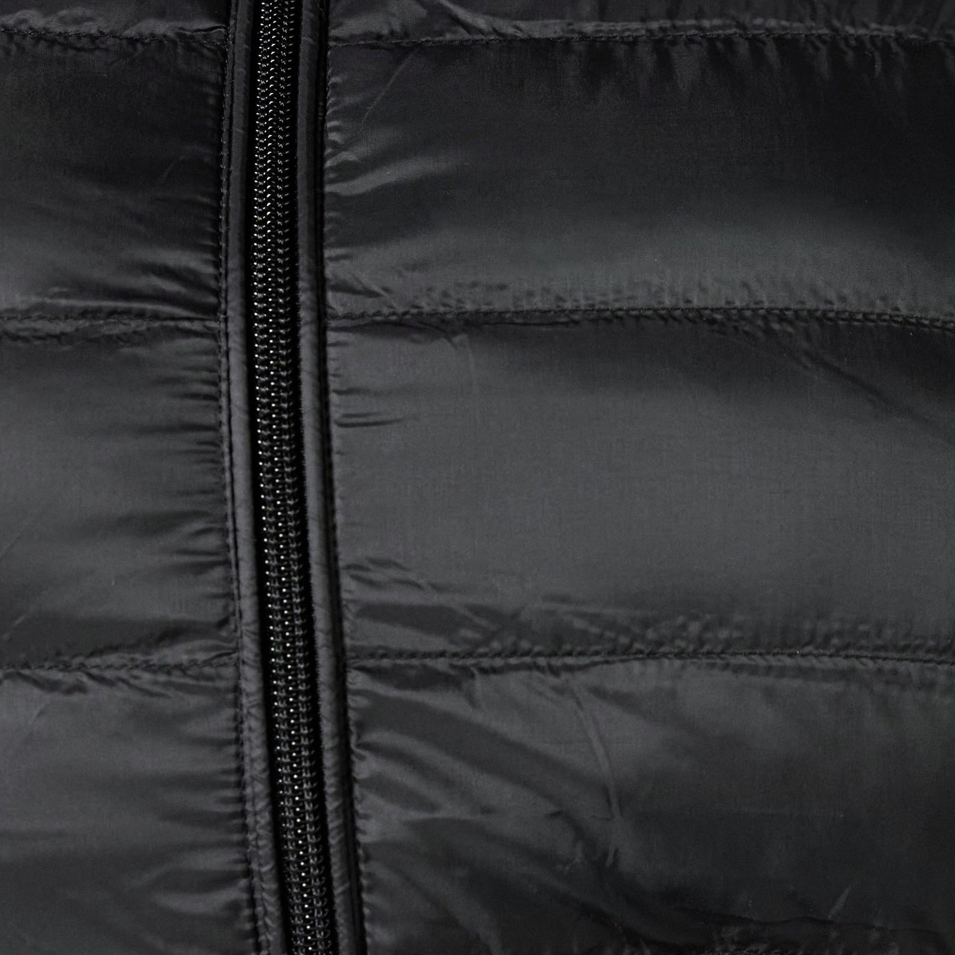 Amazon Essentials Women's Lightweight Water-Resistant Packable Puffer Jacket Outerwear, -black