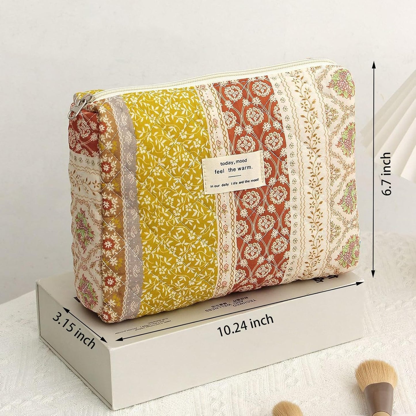 Quilted Makeup Bag, Large Makeup Bag, Cute Cosmetic Pouch for Women Girls, Floral Coquette Aesthetic Patchwork Travel Toiletry Make Up Organizer Bag