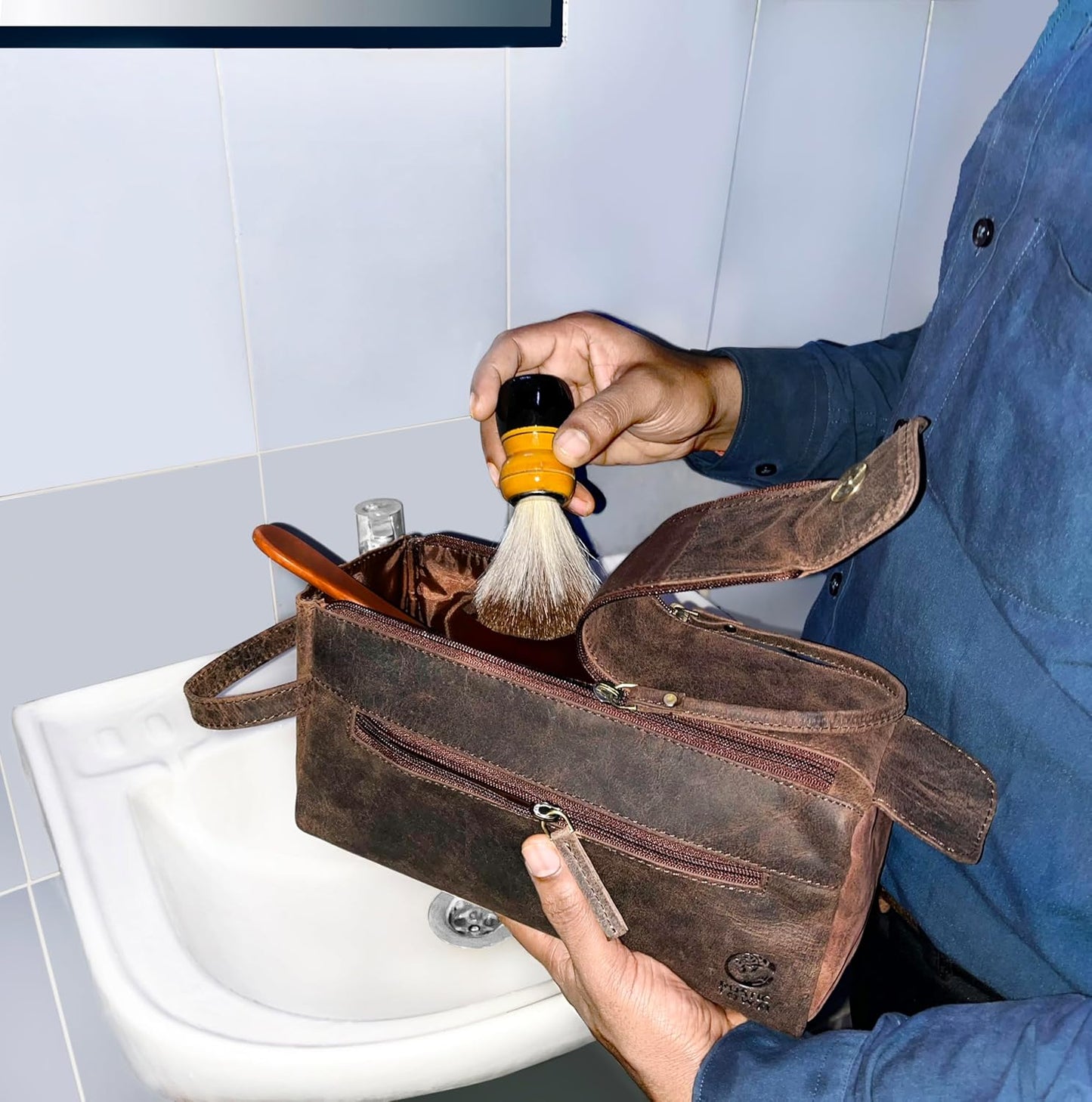 RUSTIC TOWN Buffalo Leather Toiletry Bag : Vintage Travel Shaving & Ditty Kit : for Toiletries, Cosmetics & More : Spacious Interior & Waterproof Lining : Compact, Fits Easily in Luggage