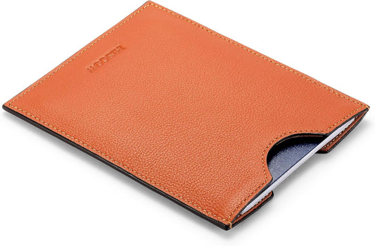 HISCOW Minimalist Passport Sleeve - Italian Calfskin (Tan)