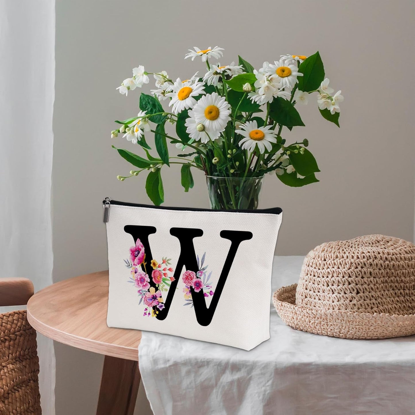 Personalized Letter W Makeup Bag for Women, Birthday Gifts for Mom, Small Zipper Pouch for Purse, Christmas Bridesmaid Friendship Gifts for Sister Daughter, Girls Weekend Gifts for Women-A23