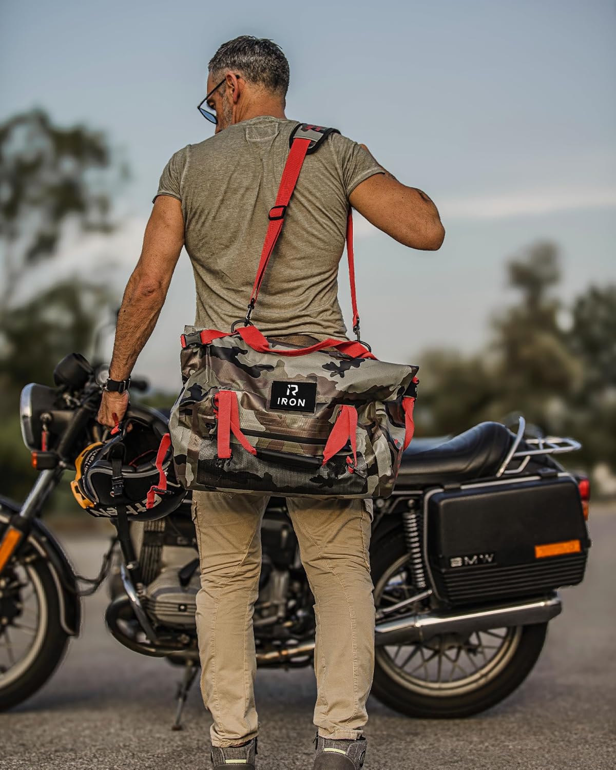 BORLENI Waterproof Motorcycle Dry Duffel Bag Luggage Tail Bag with Large Storage Space,Roll Top Closure, Shoulder Straps, Inner Pocket and Mesh Pocket for Motorcycling Travel Camping(Camouflage,70L)
