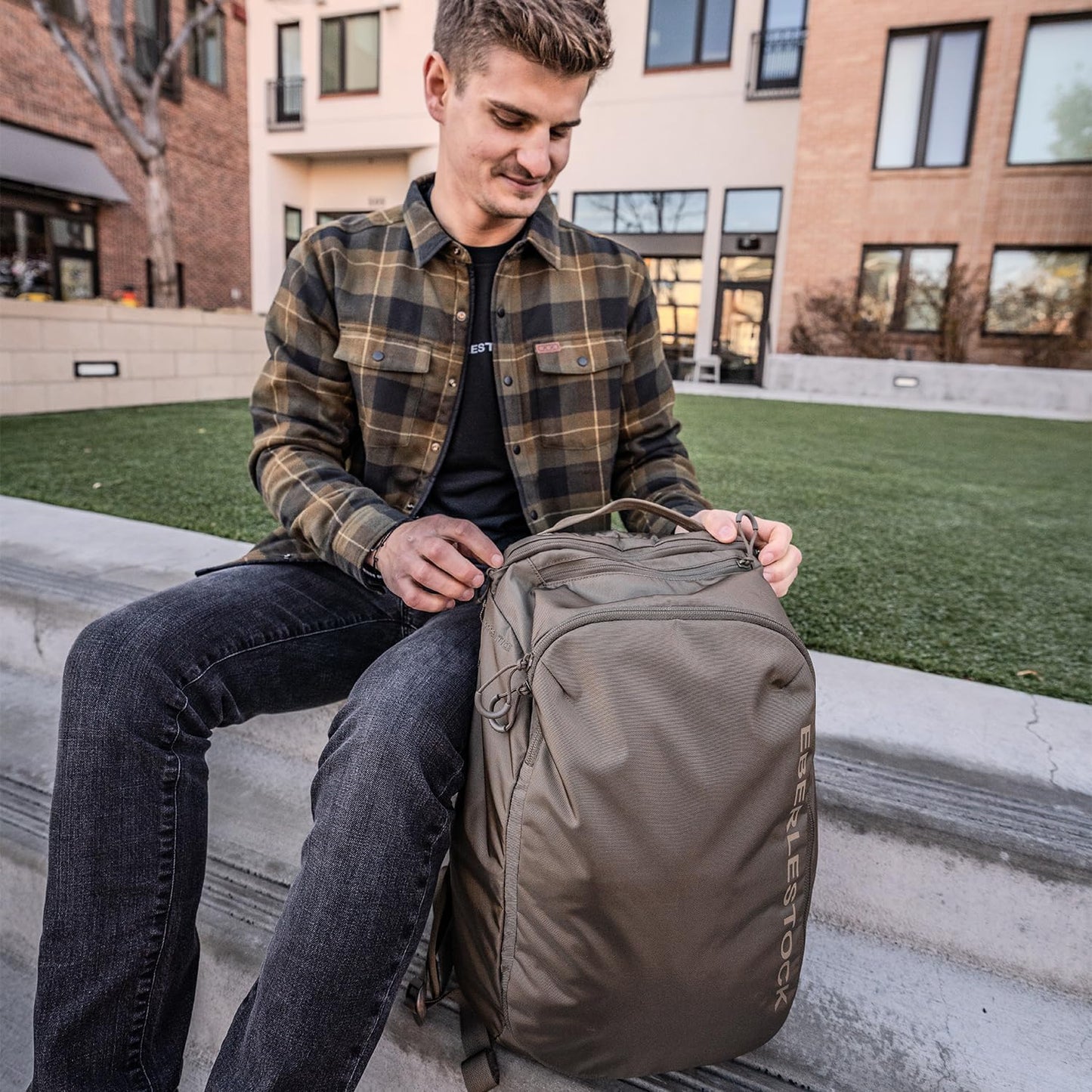 Eberlestock Apprentice Backpack - Everyday Durable Travel, Work, Gym Backpack for Men with Laptop Sleeve and Water Bottle Pockets, Large Capacity, Fits Up to 17" Laptop, Coyote Brown